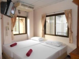 Four Sons Inn Bangkok Dış mekan fotoğraf